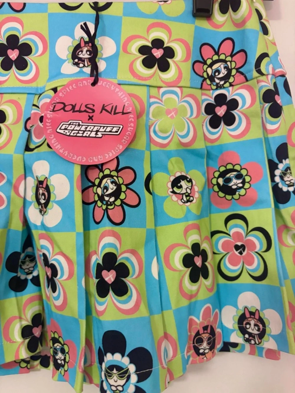 NWT - DOLLS KILL X THE POWERPUFF GIRLS POWER OF THE FLOWER MINI SKIRT
- S or M - Picture 3 of 10